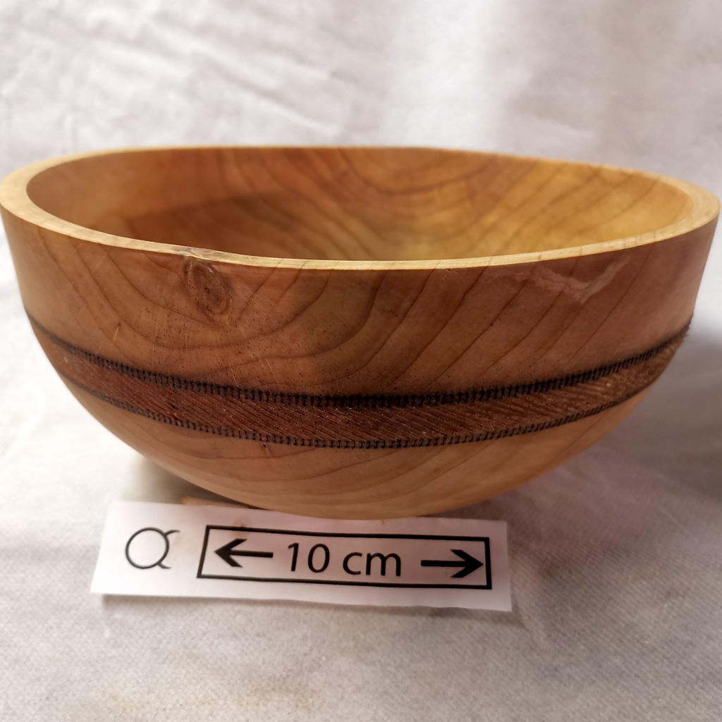 saladier tournée en bois vert 2